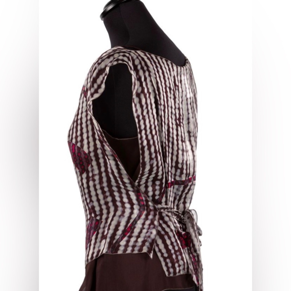 Vintage Chanel silk vest - Picture 11 of 15